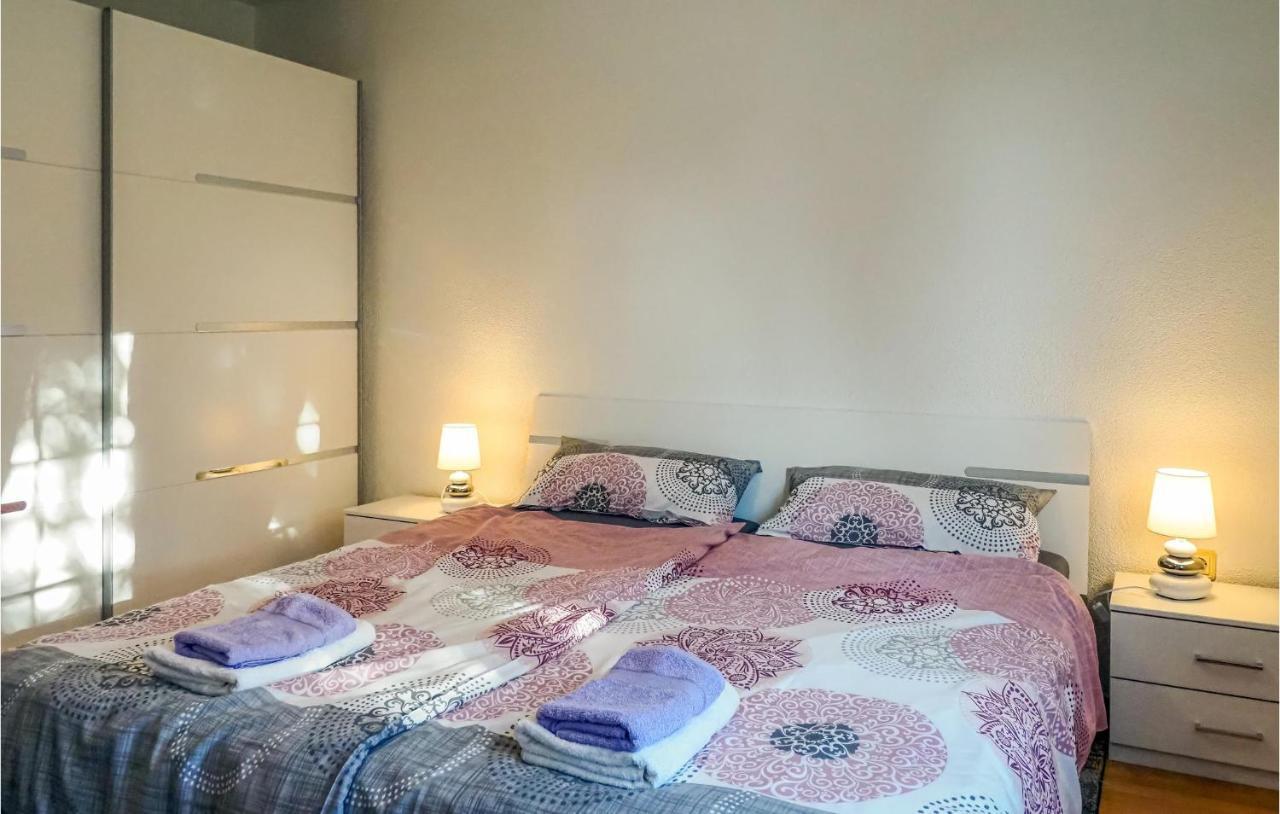 Amazing Apartment In Ober Ramstadt With Kitchen ภายนอก รูปภาพ