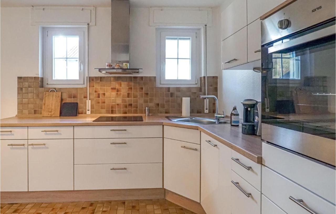 Amazing Apartment In Ober Ramstadt With Kitchen ภายนอก รูปภาพ