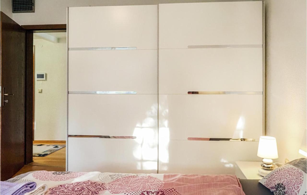 Amazing Apartment In Ober Ramstadt With Kitchen ภายนอก รูปภาพ